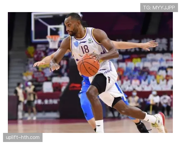 斯通斯关键表现助球队逆转取胜，状态回暖成焦点